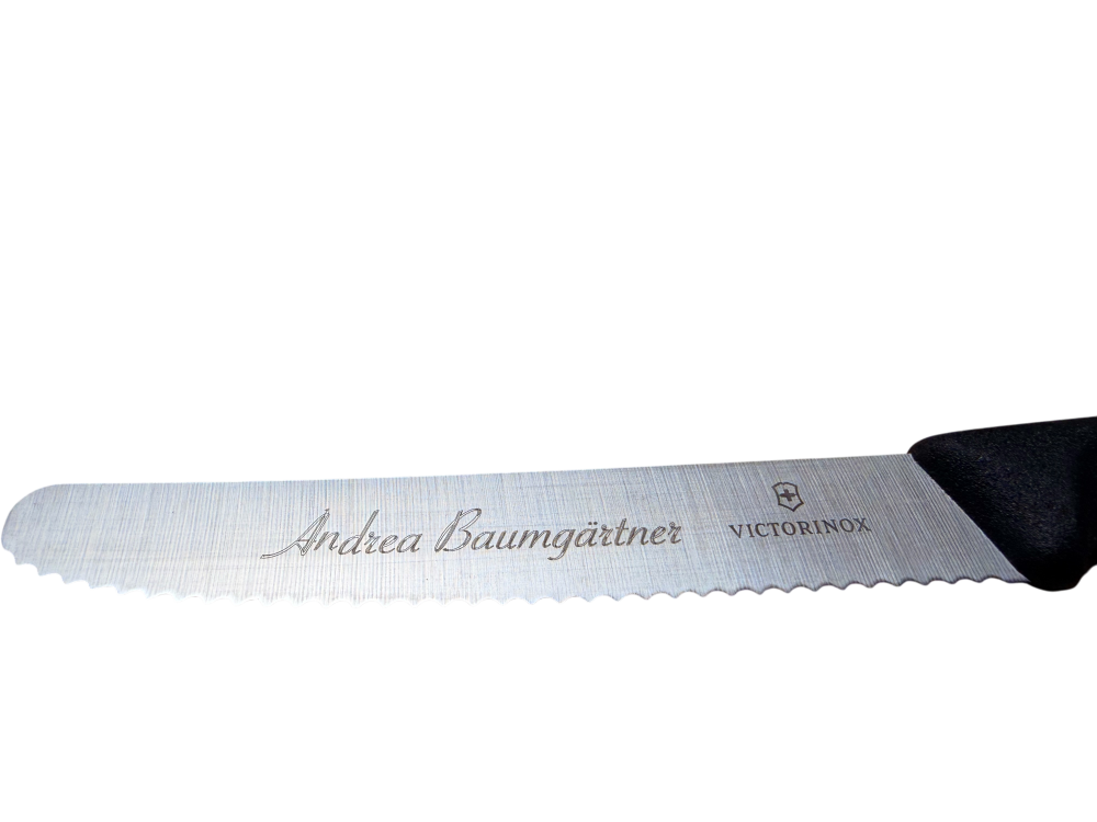 Wunschtext auf der Klinge Swiss Classic Tomaten- und Tafelmesser Wellenschliff